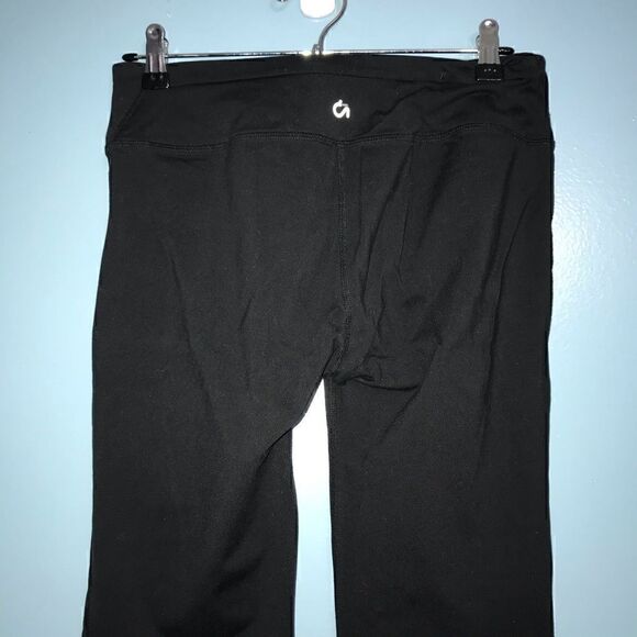 GAP body fit exercise pants size Medium - Picture 4 of 5